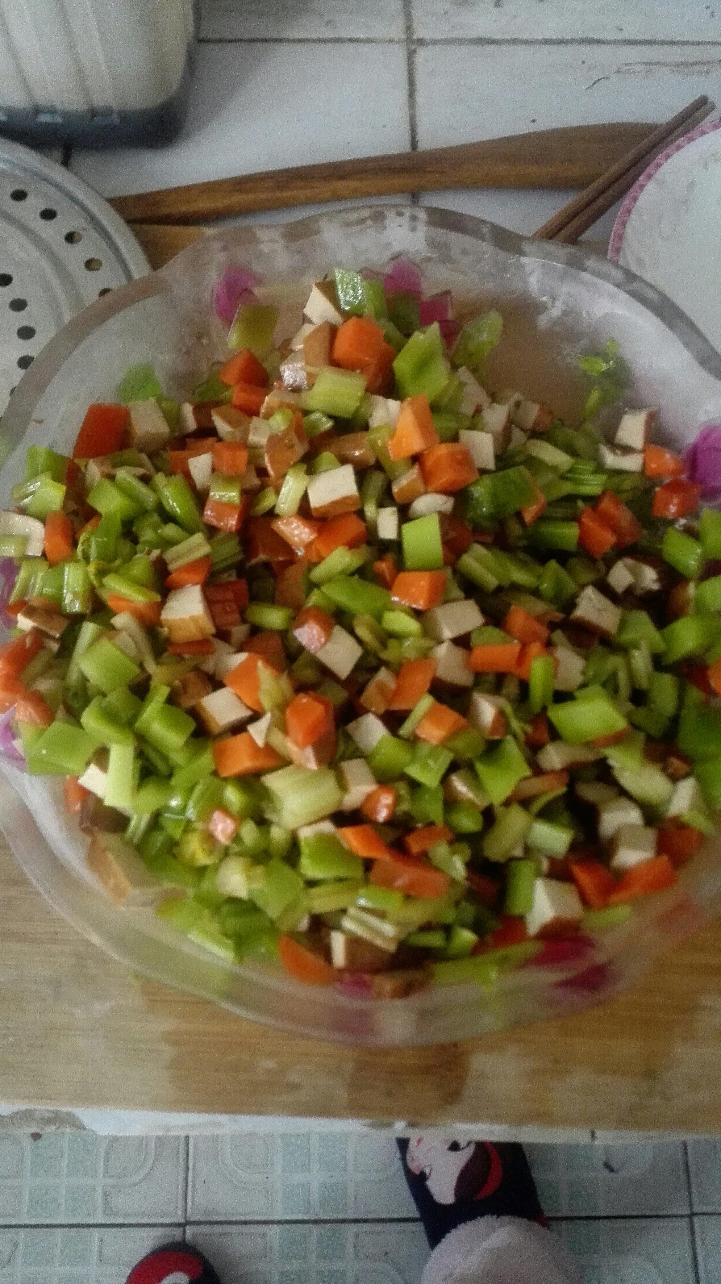 芹菜胡萝卜豆干的做法