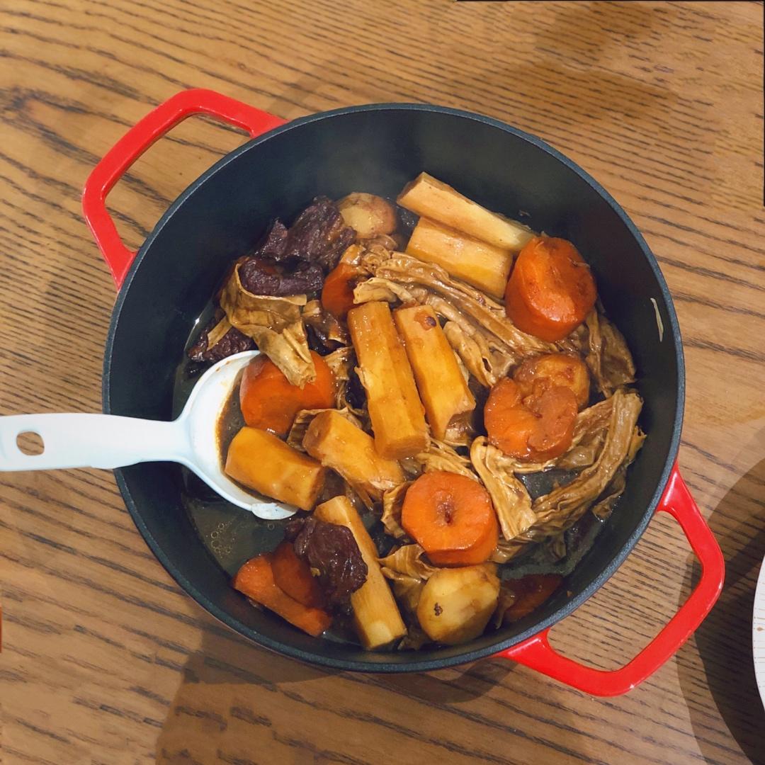 暖身广式羊肉煲