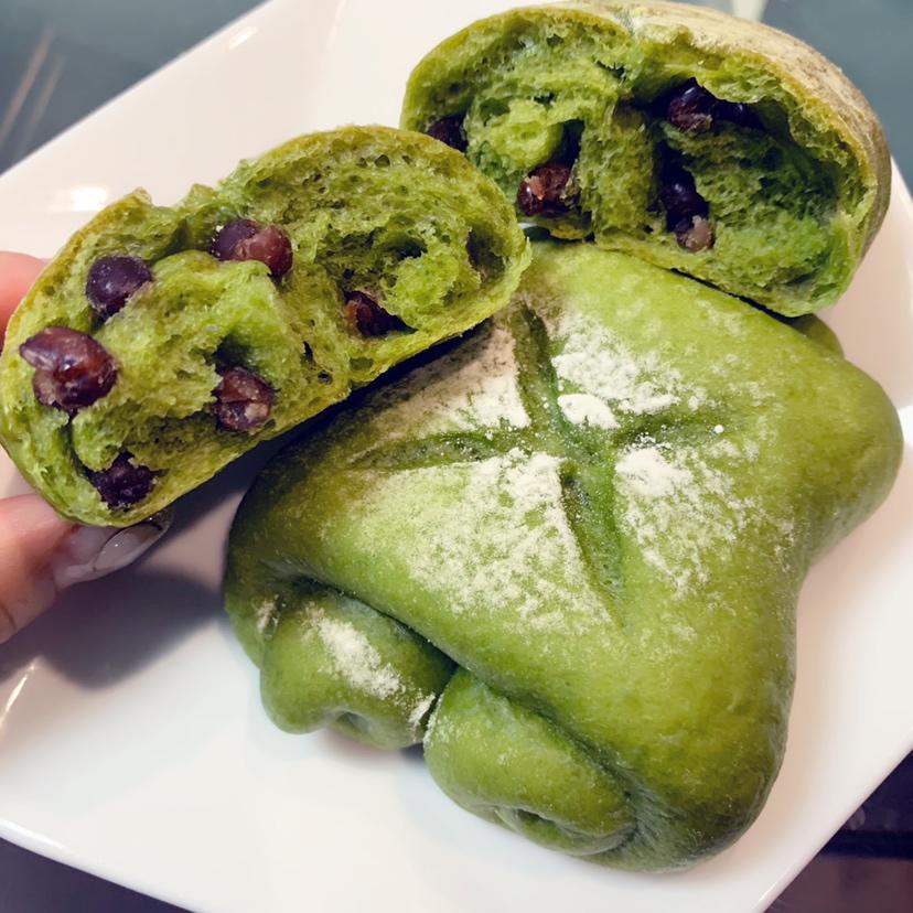 抹茶红豆牛奶卷（超好揉出手套膜的方子）
