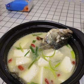 姜丝鲈鱼汤