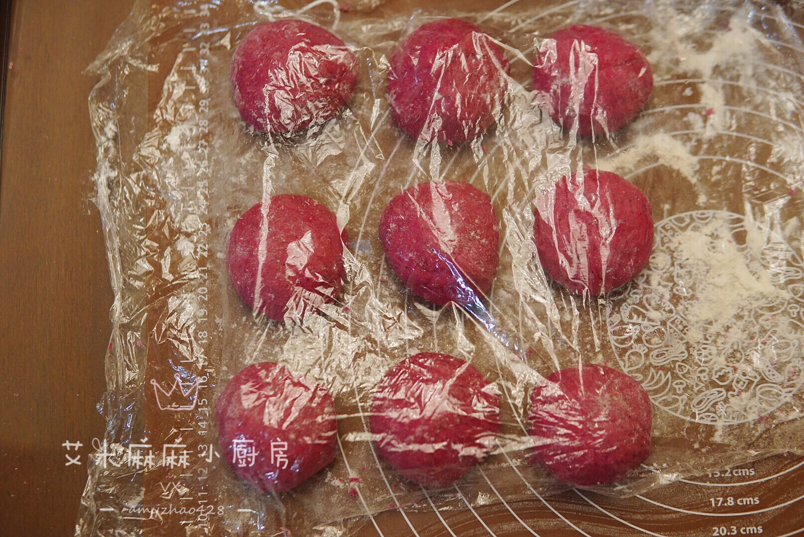 小美出品 心形❤️樱花🌸火龙果椰蓉面包的做法 步骤5