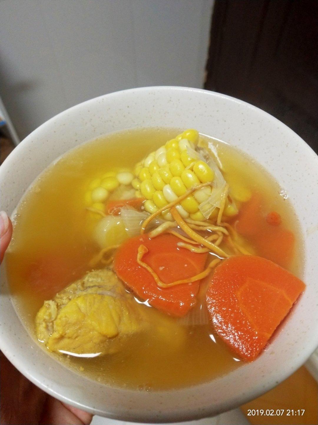 虫草花玉米排骨汤