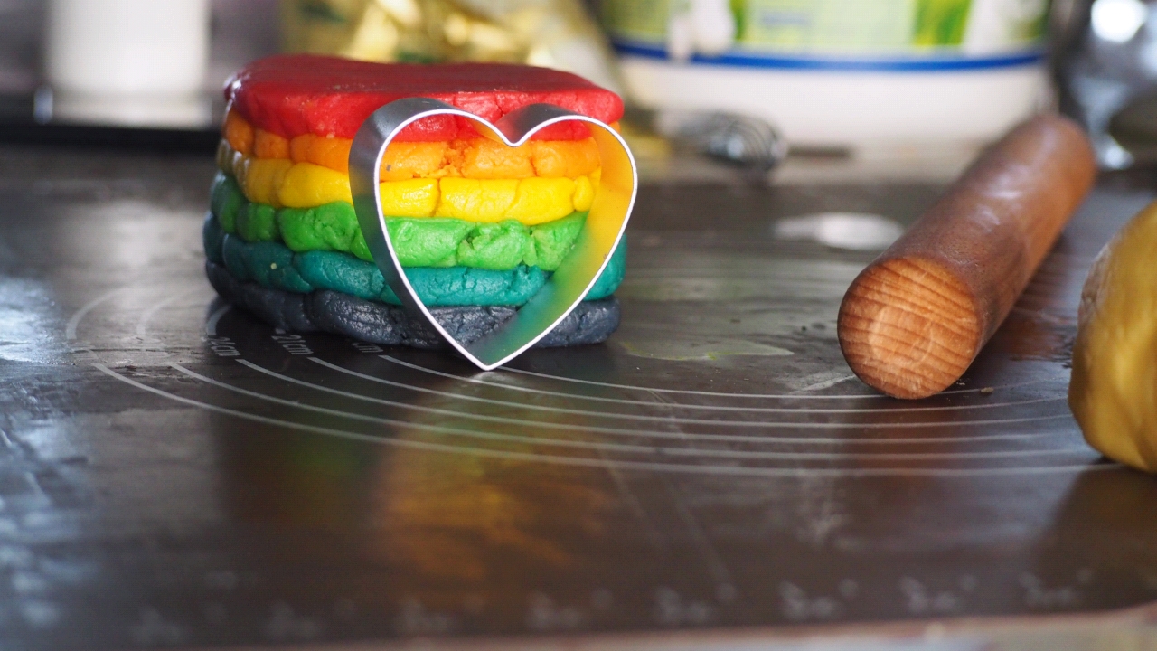 【视频教程】爱心彩虹饼干-超详细步骤图
