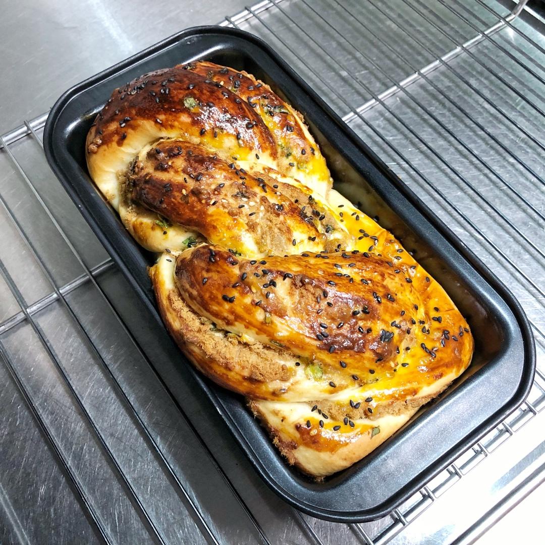 香葱肉松手撕吐司