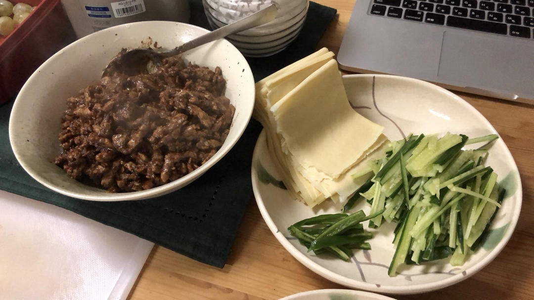 京酱肉丝