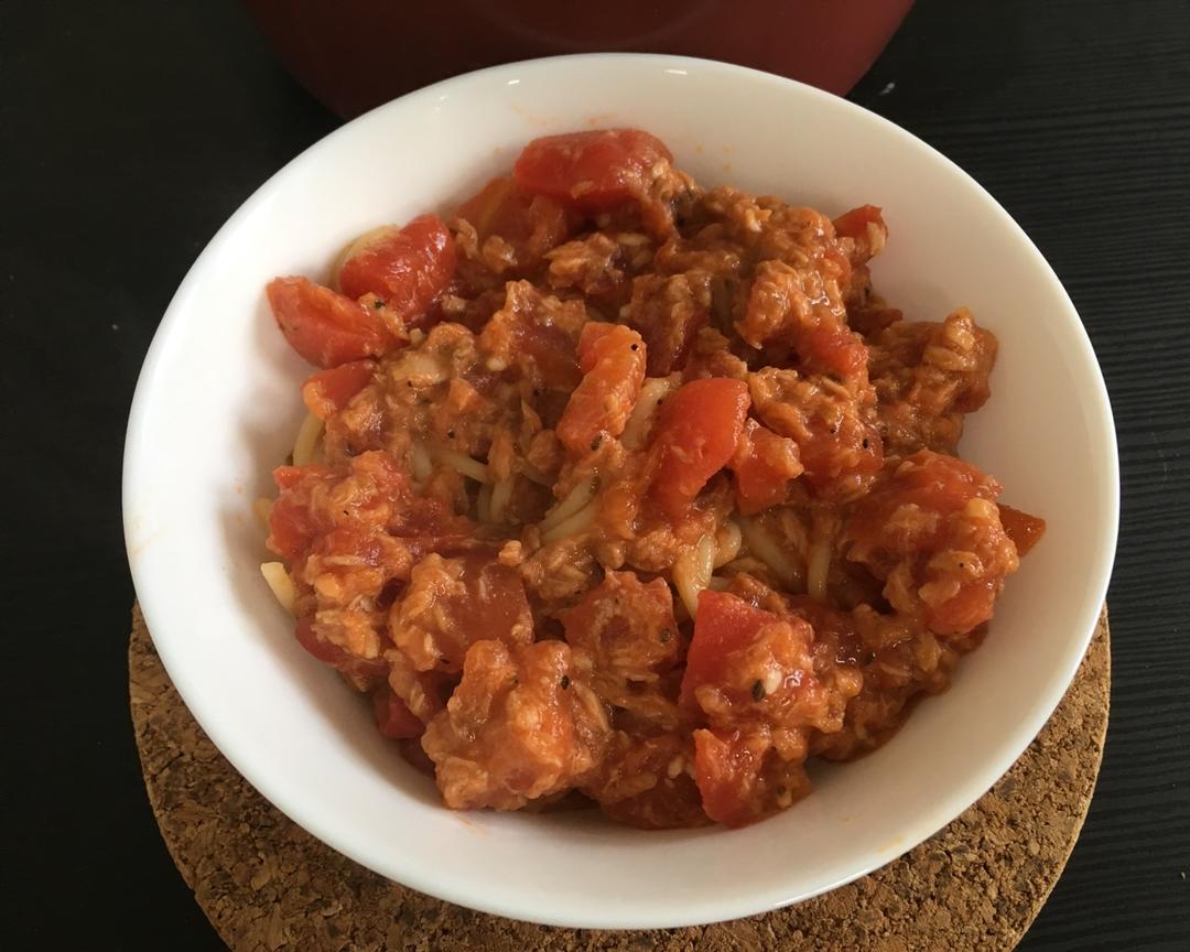 番茄金枪鱼意面