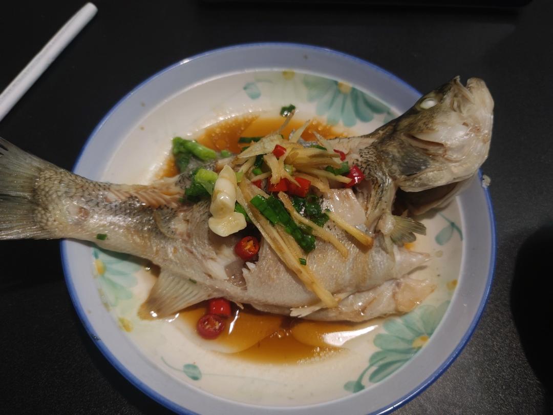 清蒸鲈鱼