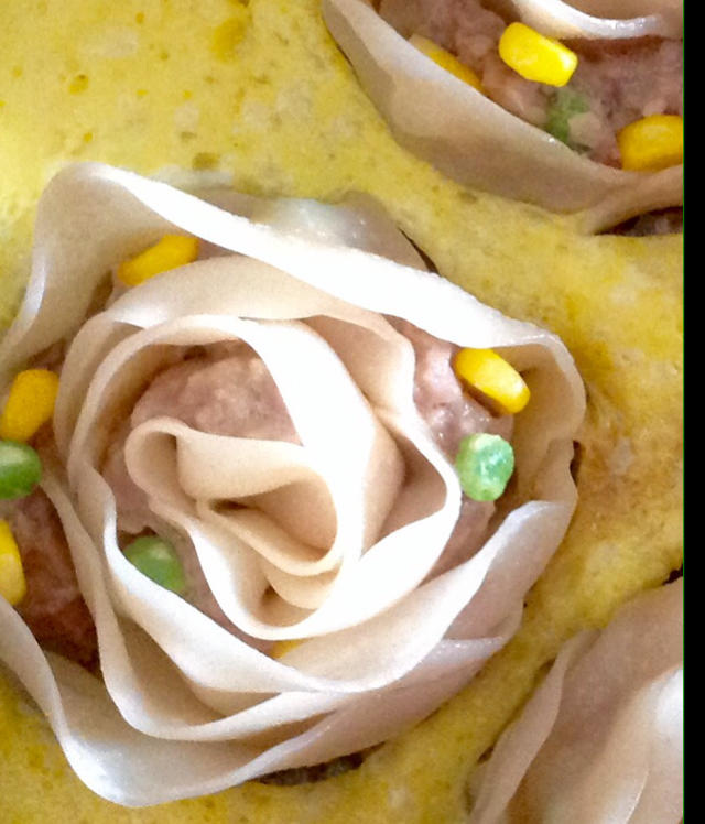 玫瑰花抱蛋煎饺