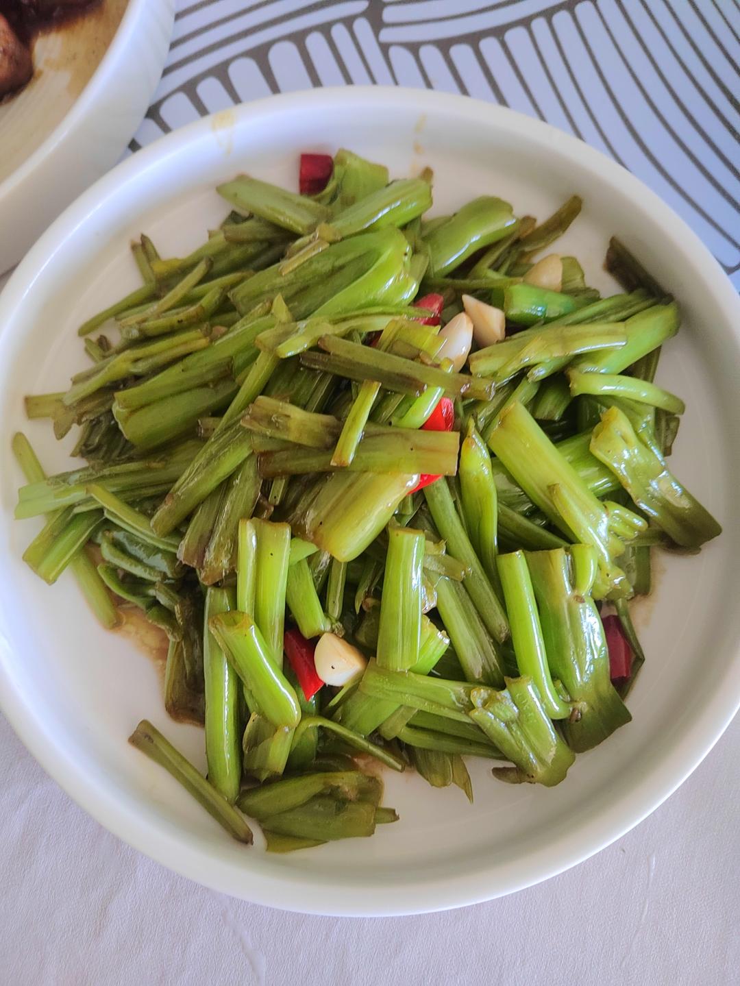 炒空心菜梗