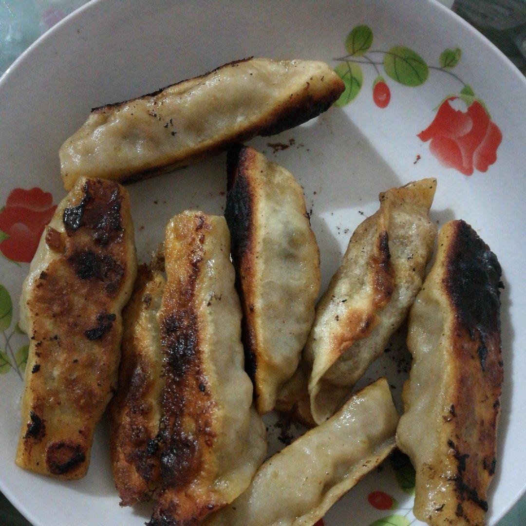 焦香猪肉香菇锅贴