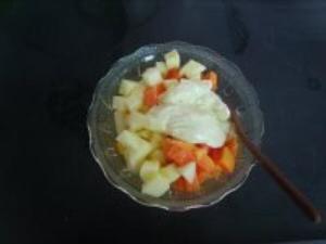 脆皮水果沙拉的做法 步骤2