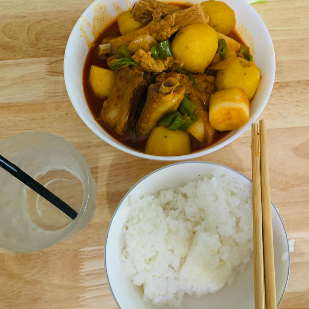 韩式辣炖排骨