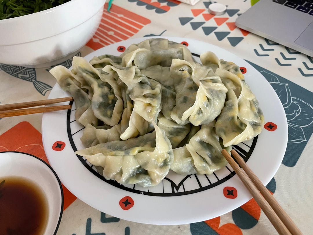 韭菜鸡蛋猪肉蒸饺