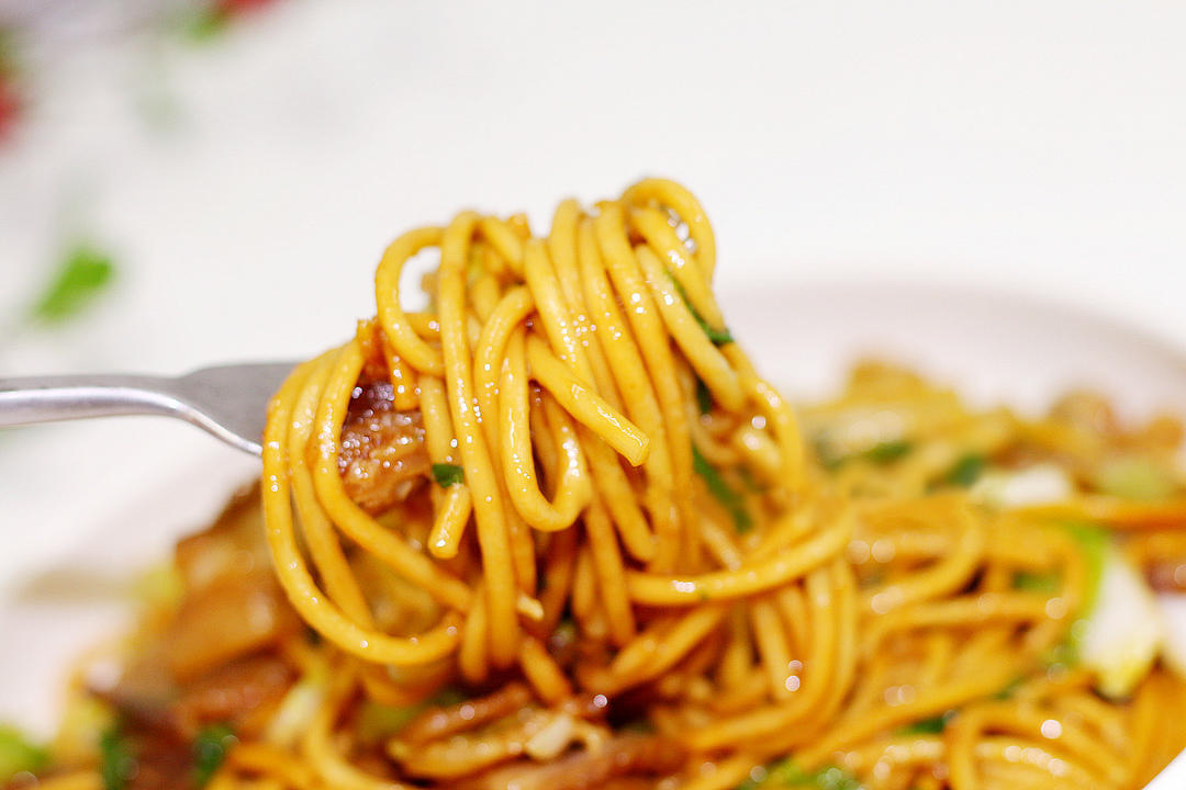 炒好吃的家常炒面的做法