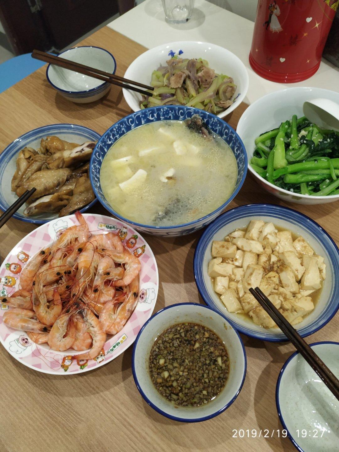鲫鱼豆腐汤