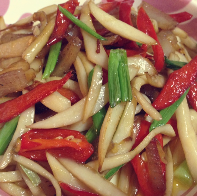 手撕杏鲍菇炒肉丝