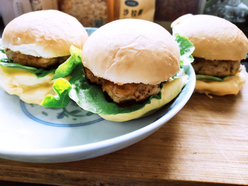 做了10000个汉堡胚后，我来教你最简单的做法