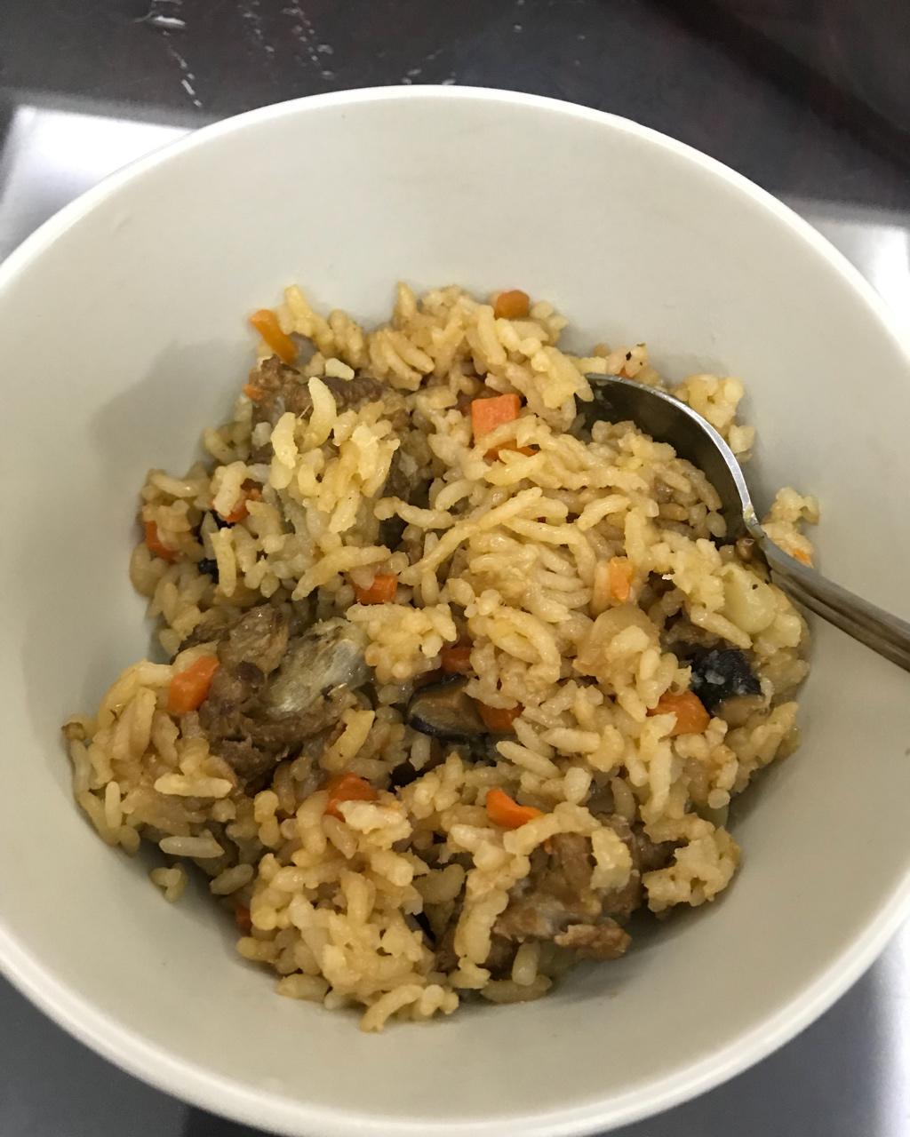 喷香排骨焖饭（爆好吃）