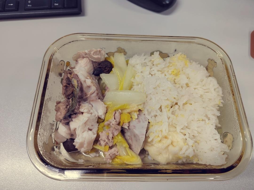 美美的五彩土豆饭