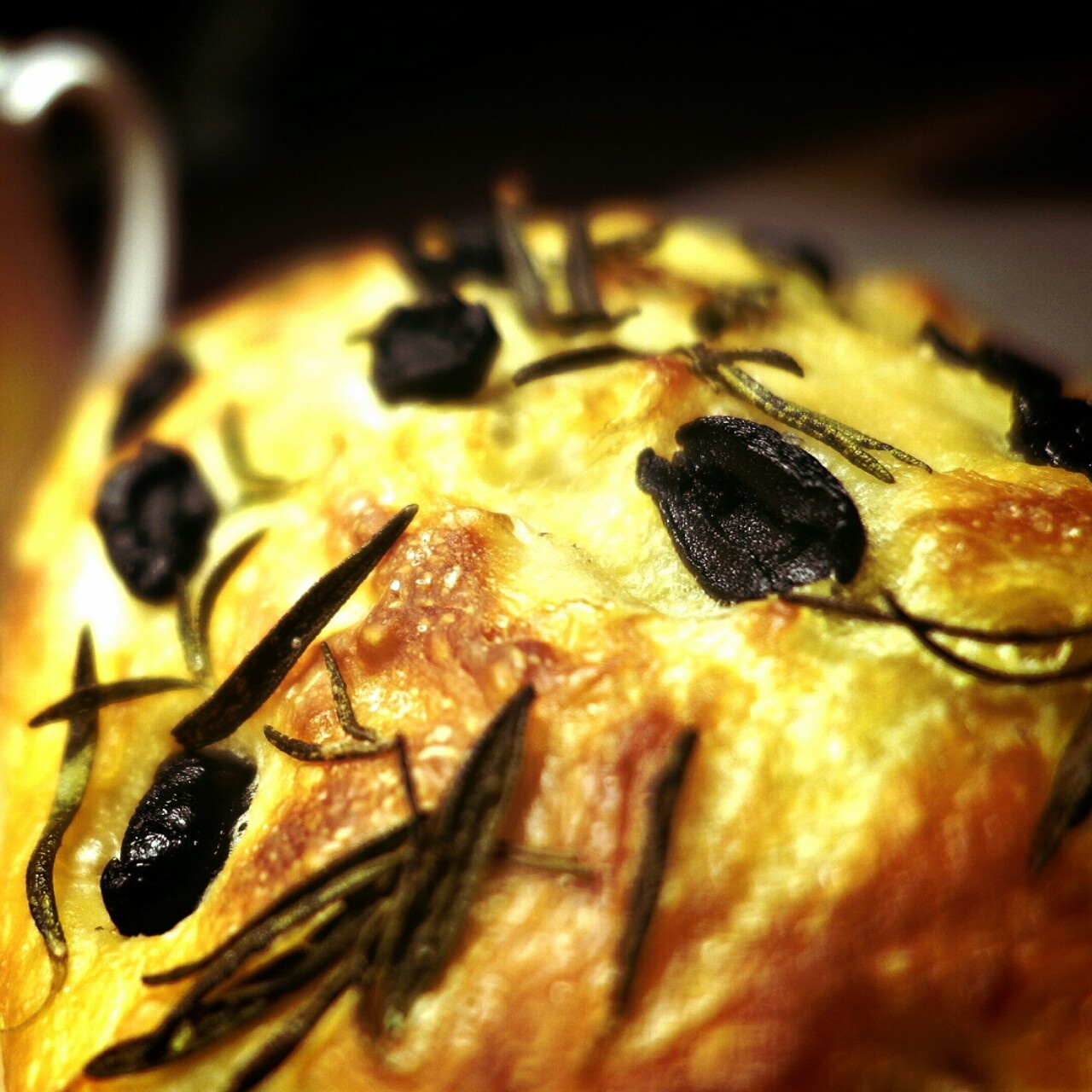 【KINFOLK】迷迭香佛卡夏（附天然酵种版）