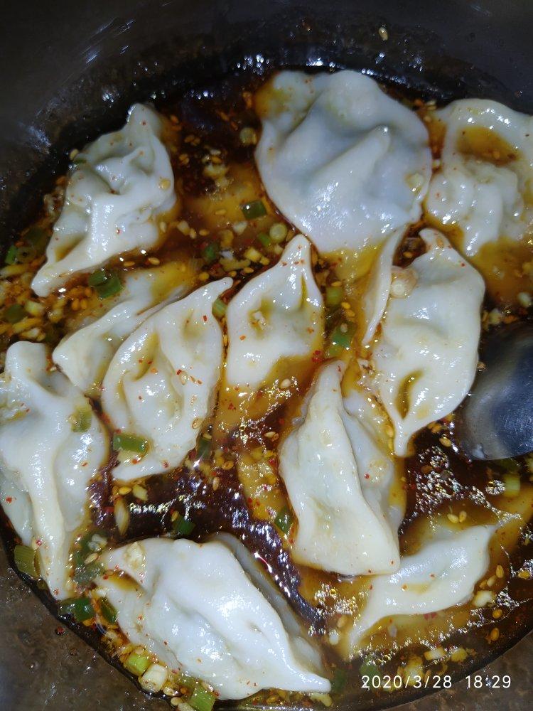 酸辣过瘾❗️巨好吃连汤汁都不会剩的酸汤馄饨
