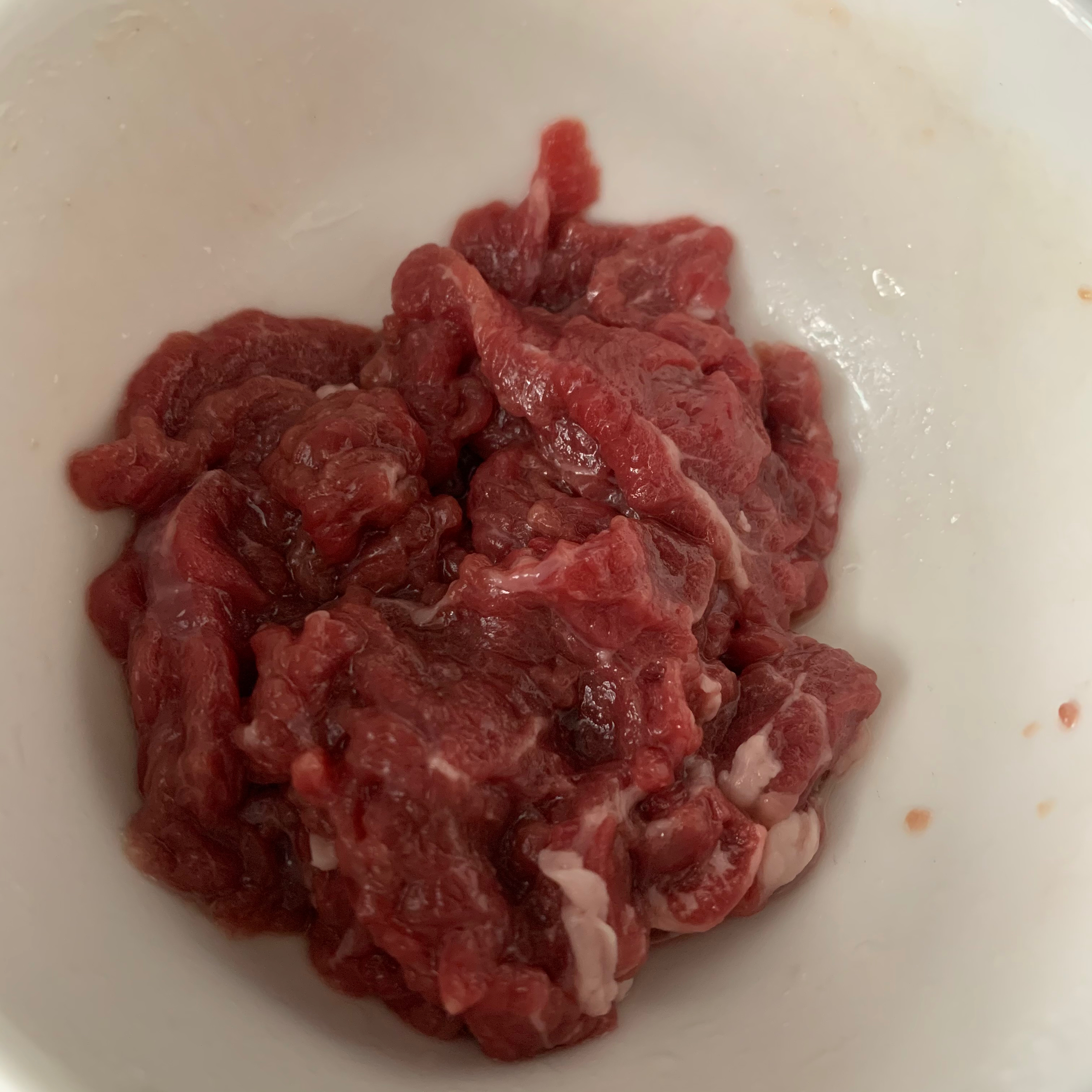 牛肉菠菜滑蛋粥的做法 步骤1