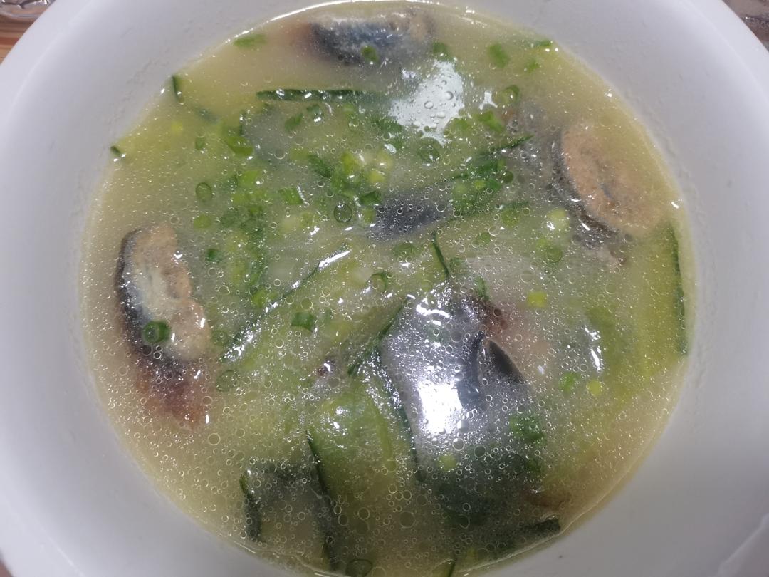 黄瓜皮蛋汤