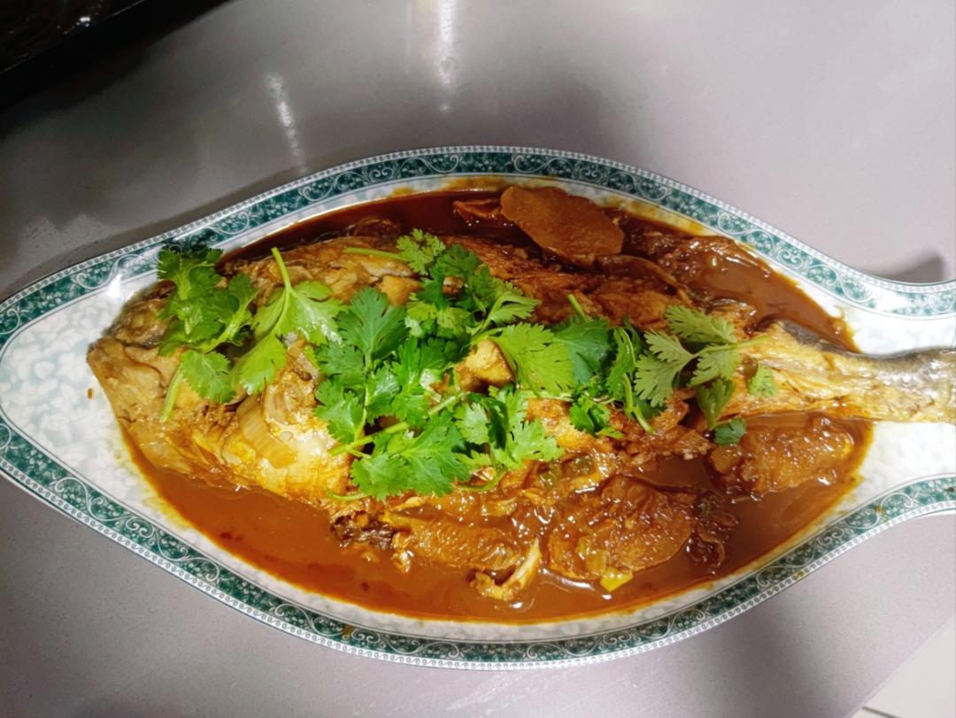 红烧黄鱼—鱼皮不破的小窍门