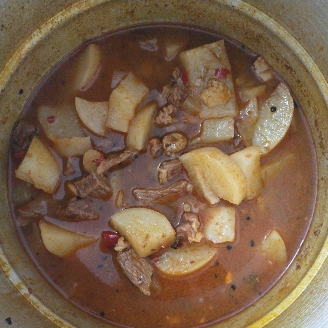 川味红油萝卜炖牛肉