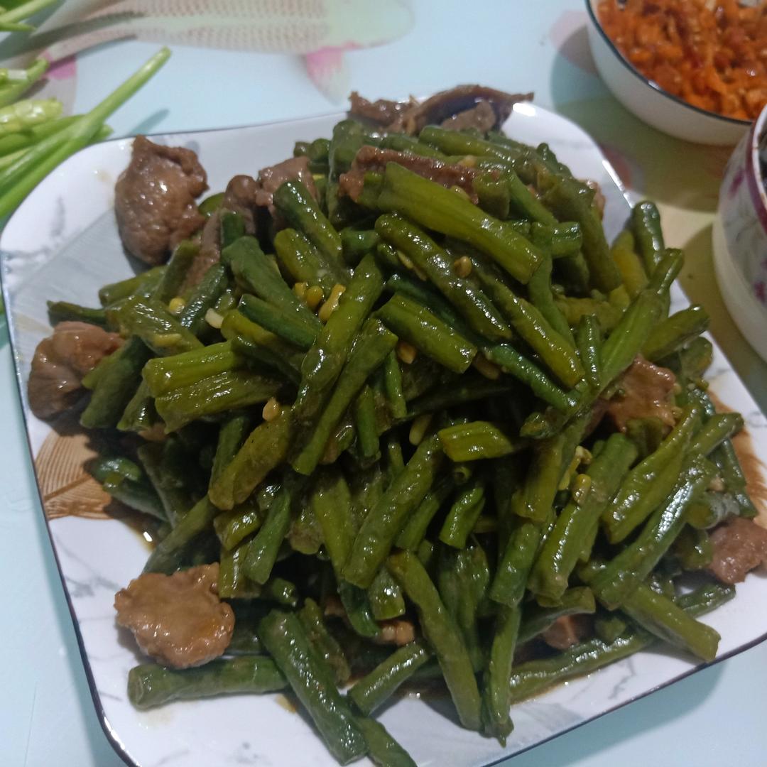 豆角炒肉丝