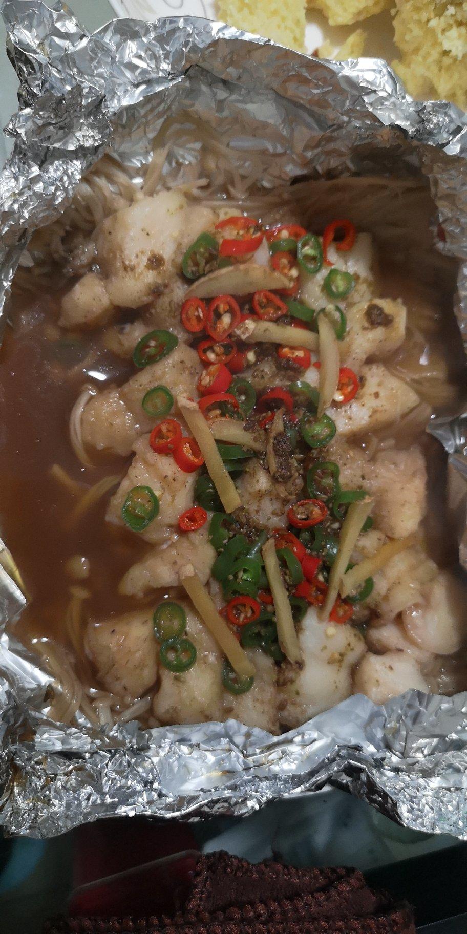 懒人必学菜～不用洗锅的锡纸金针菇烤巴沙鱼