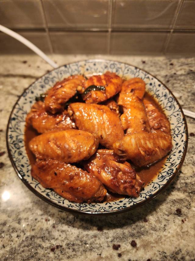 🔥好吃到飙泪的秘汁多汁蒜香鸡腿，鲜嫩到流口水。