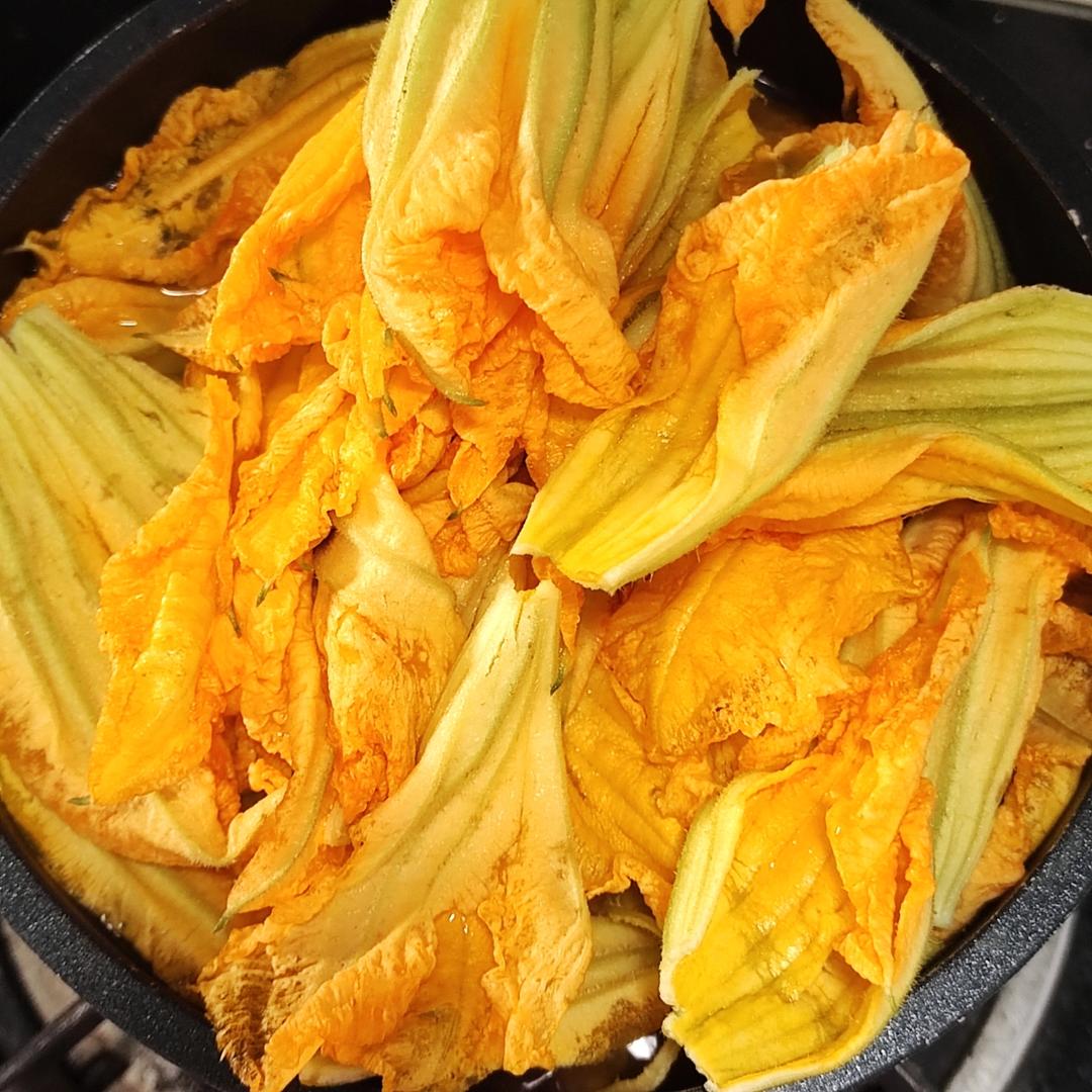 这样做出的南瓜花汤绝对鲜美