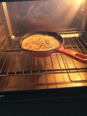 简易烤箱鸡蛋饼的做法 步骤9