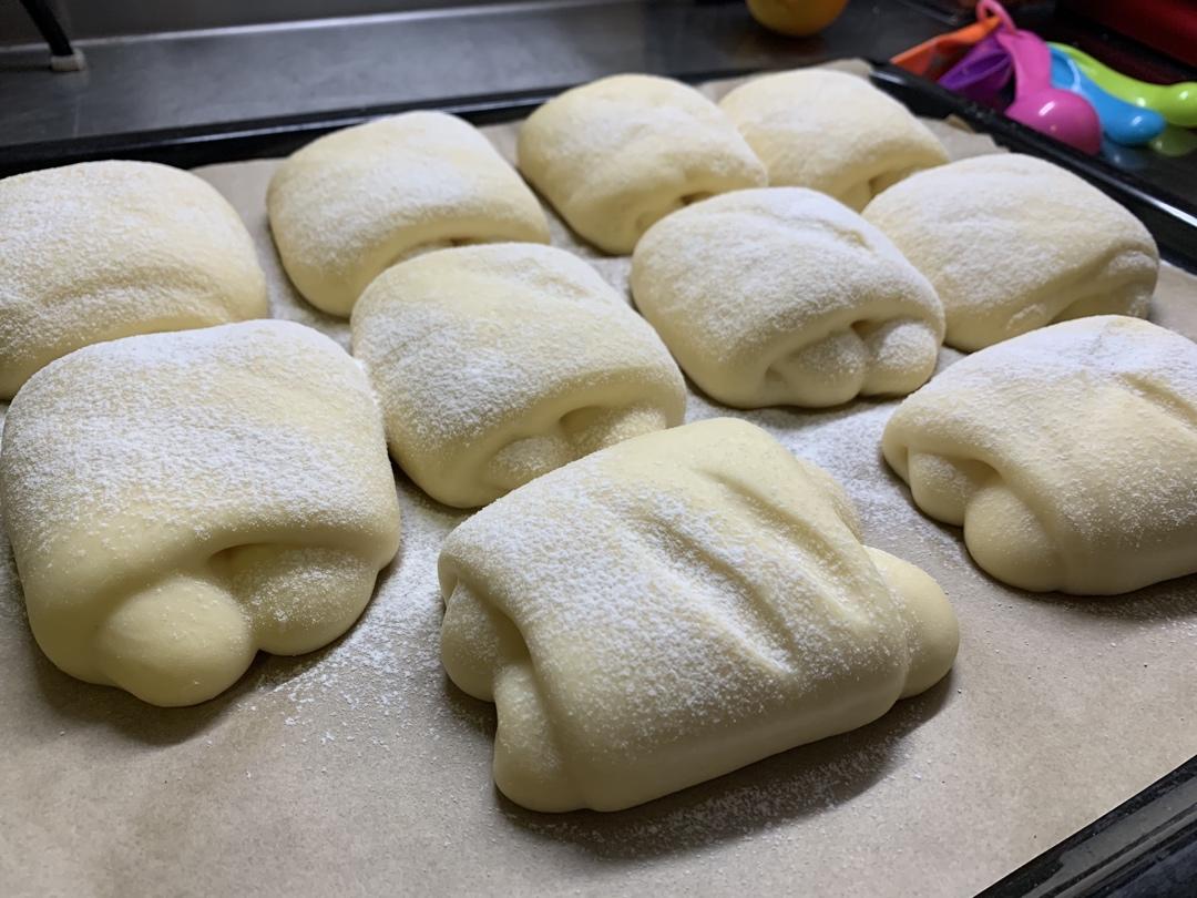软到不知所措的牛奶卷
