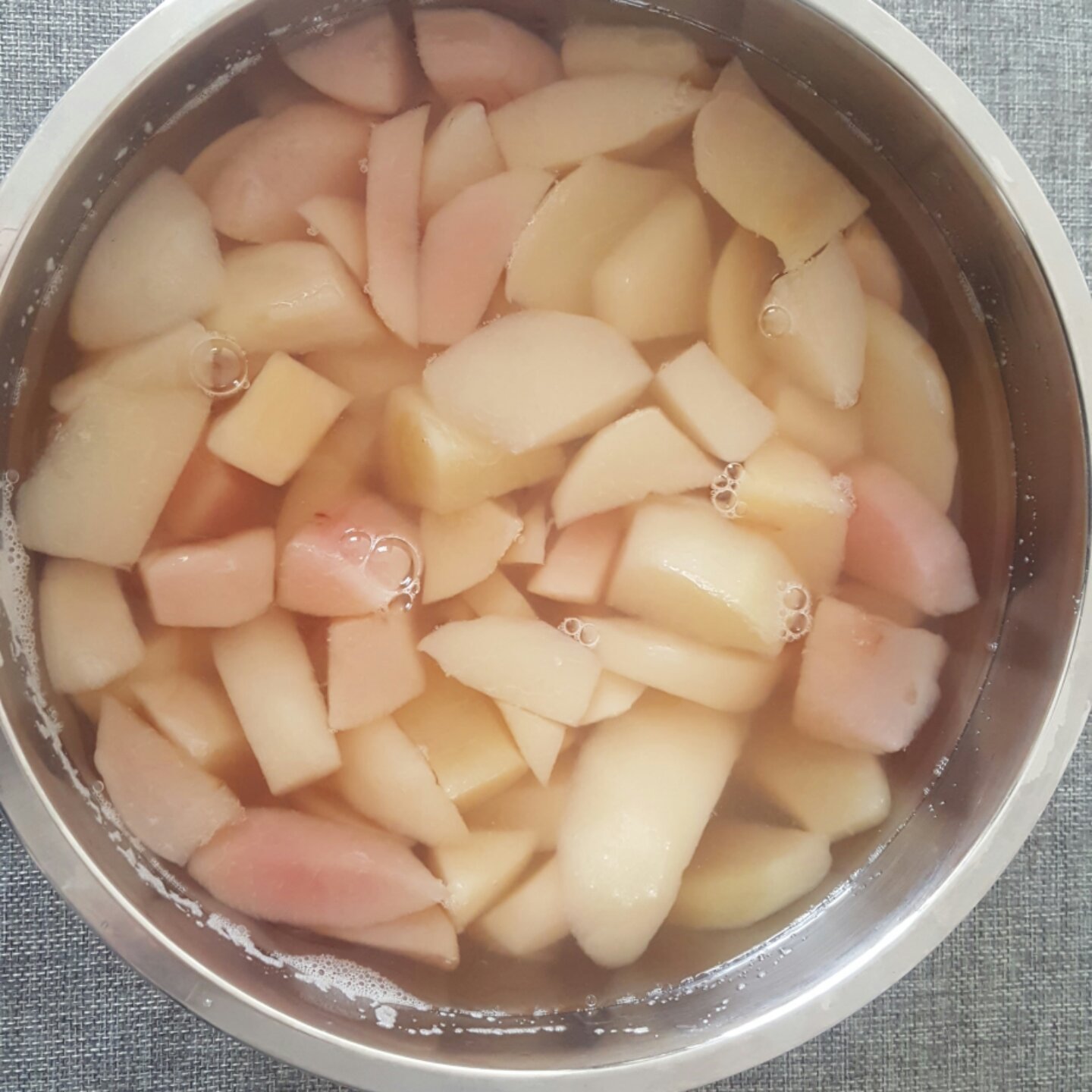 糖水桃罐头