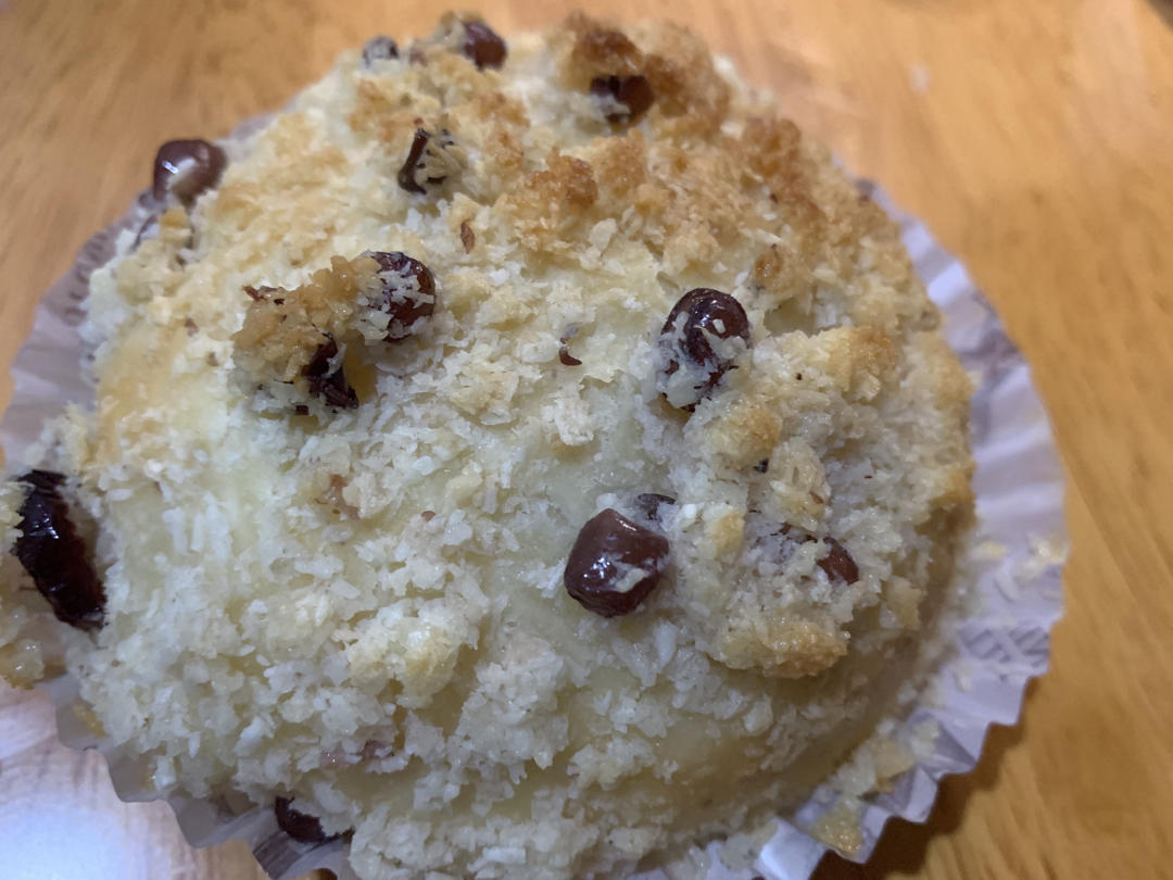 椰蓉蜜豆泡浆面包