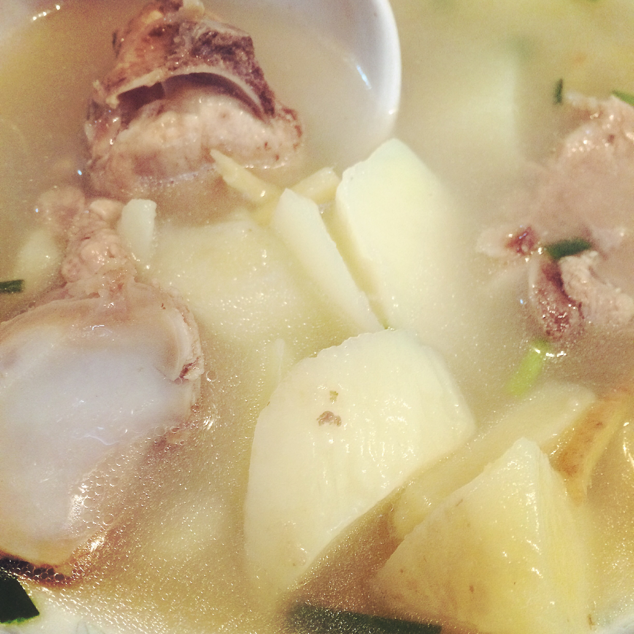 土豆排骨汤