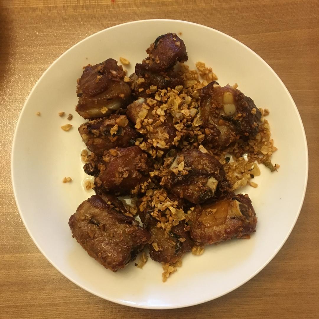 金牌蒜香排骨