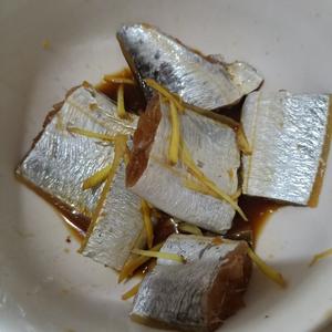 美味的红烧带鱼的做法 步骤1