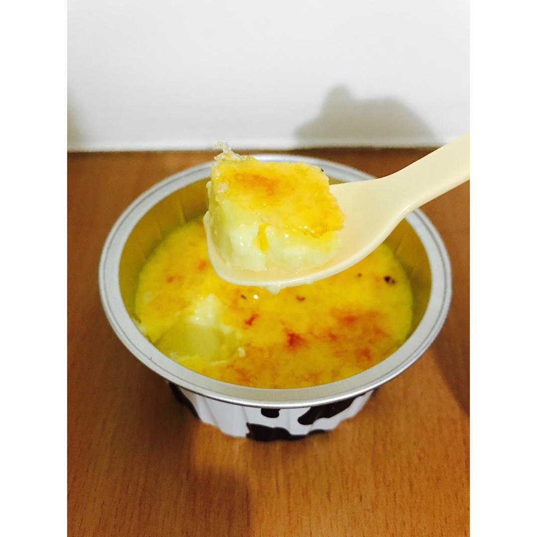 CRÈME BRÛLÉE 法式烤布蕾（焦糖布丁）