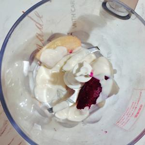 水果酸奶冰激凌的做法 步骤9