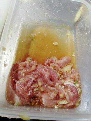 鲜香菇瘦肉燕麦小米粥的做法 步骤2