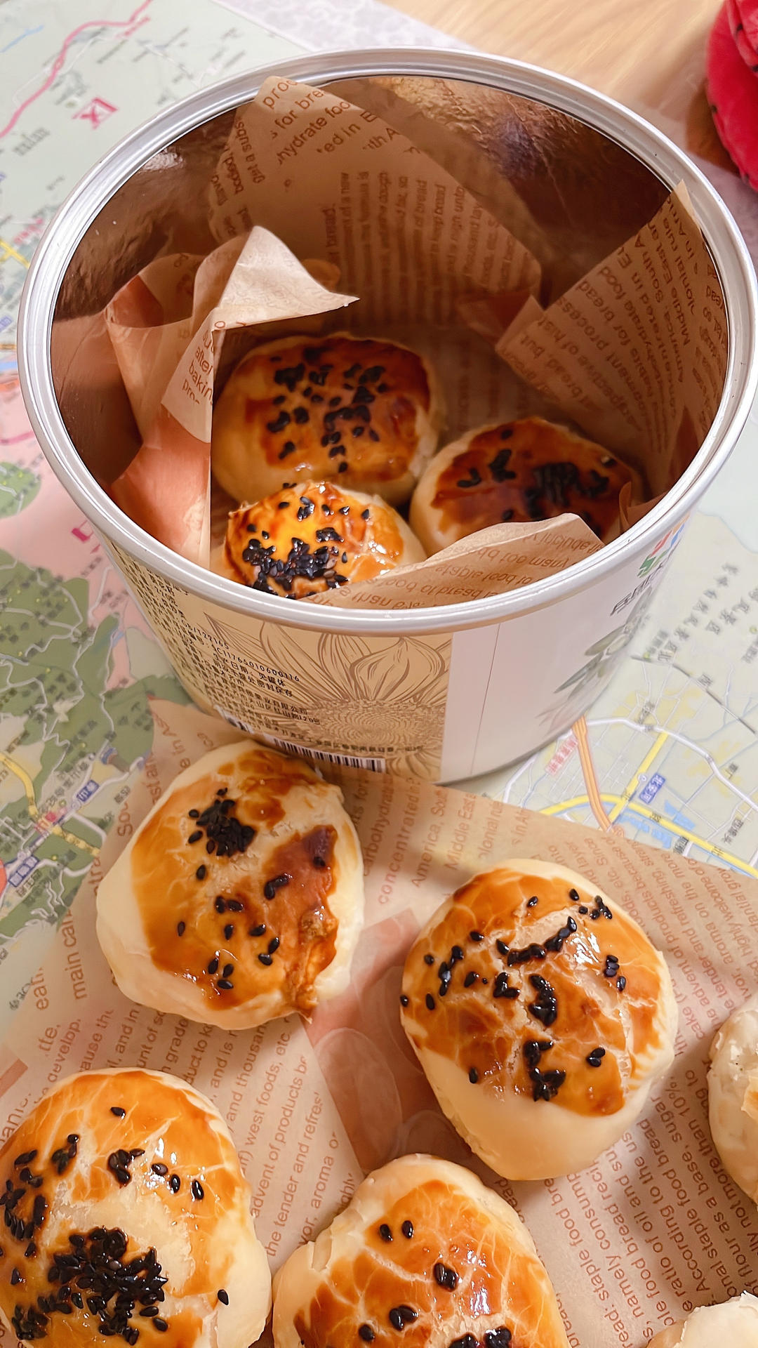 梅干菜馅的中式酥饼（鲜肉月饼也是一样的哦）