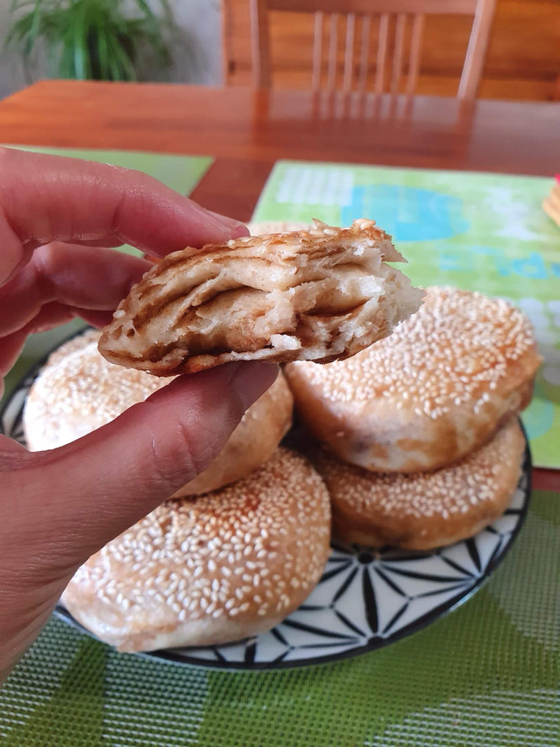 老北京麻酱烧饼 酥香可口 层次分明 附细节视频详解
