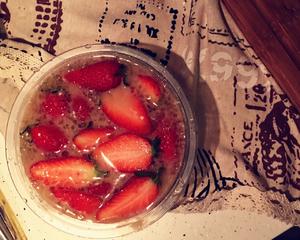草莓椰浆西米露🍓的做法 步骤5