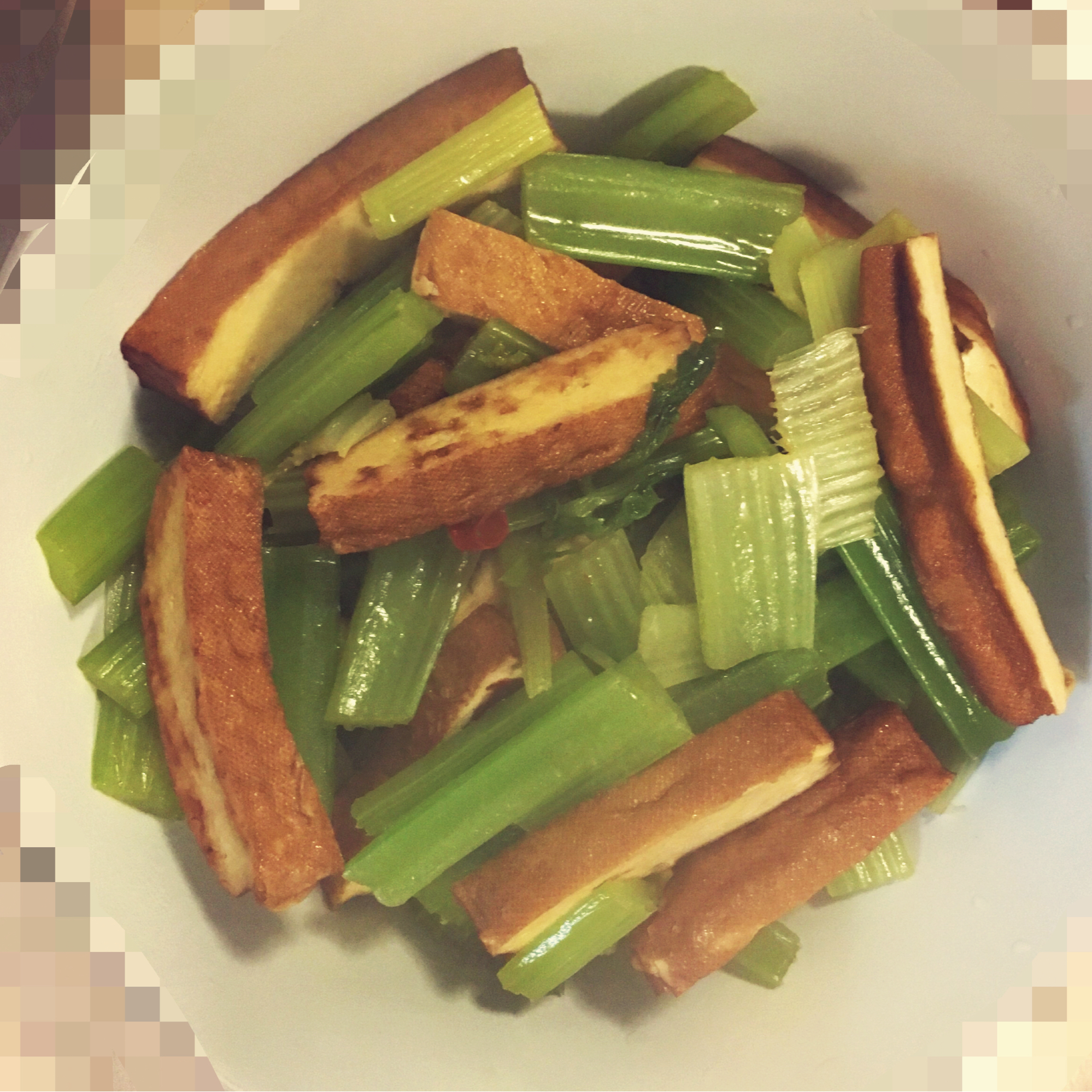 素菜：芹菜炒豆腐干