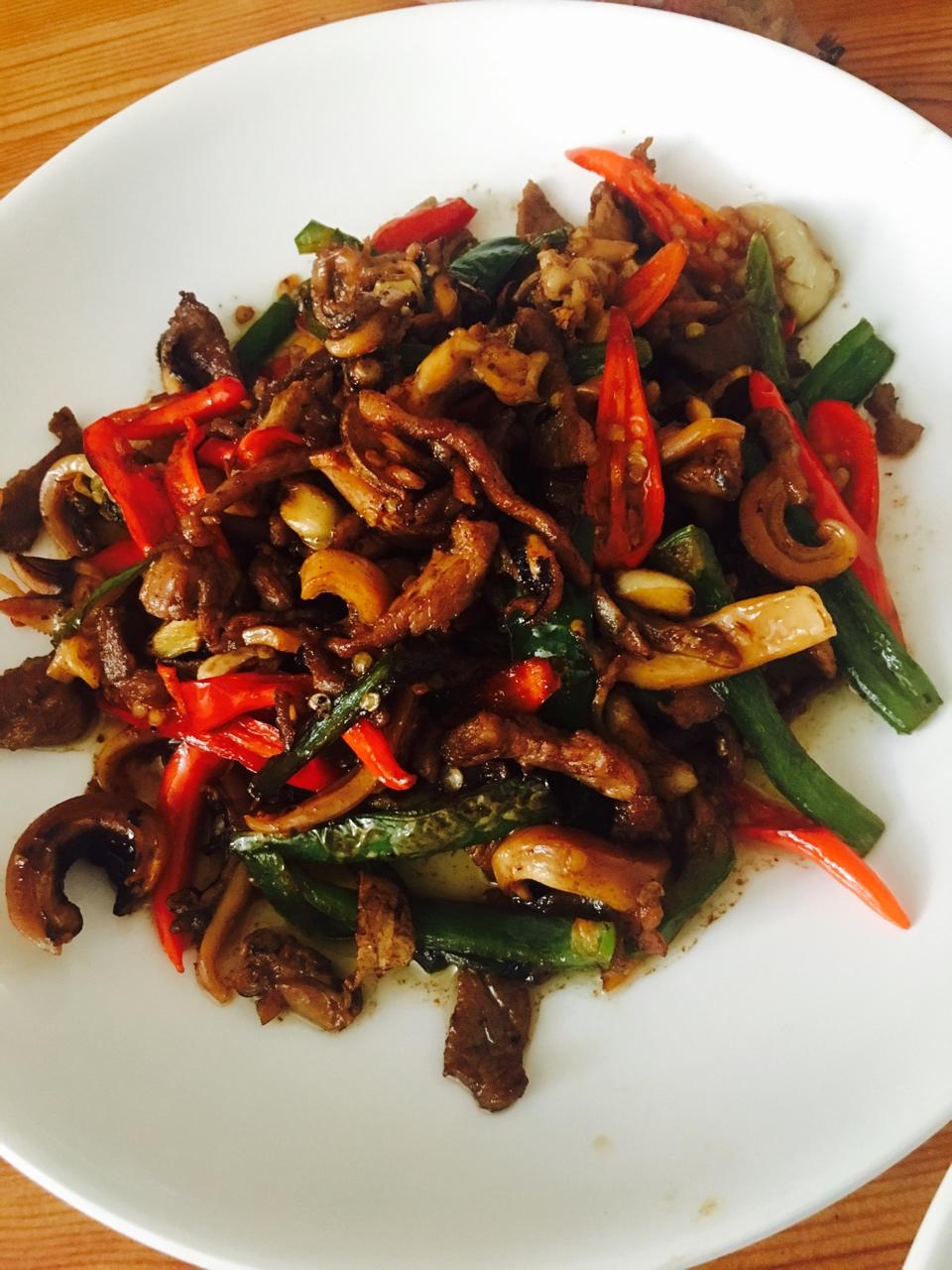 墨鱼丝炒肉