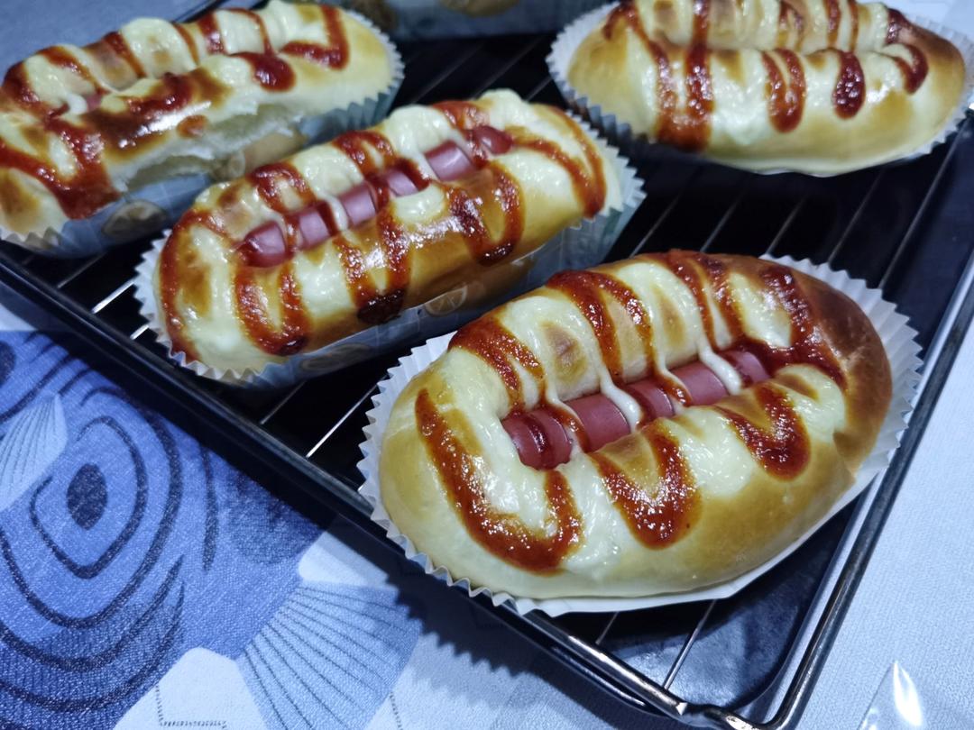 热狗香肠面包