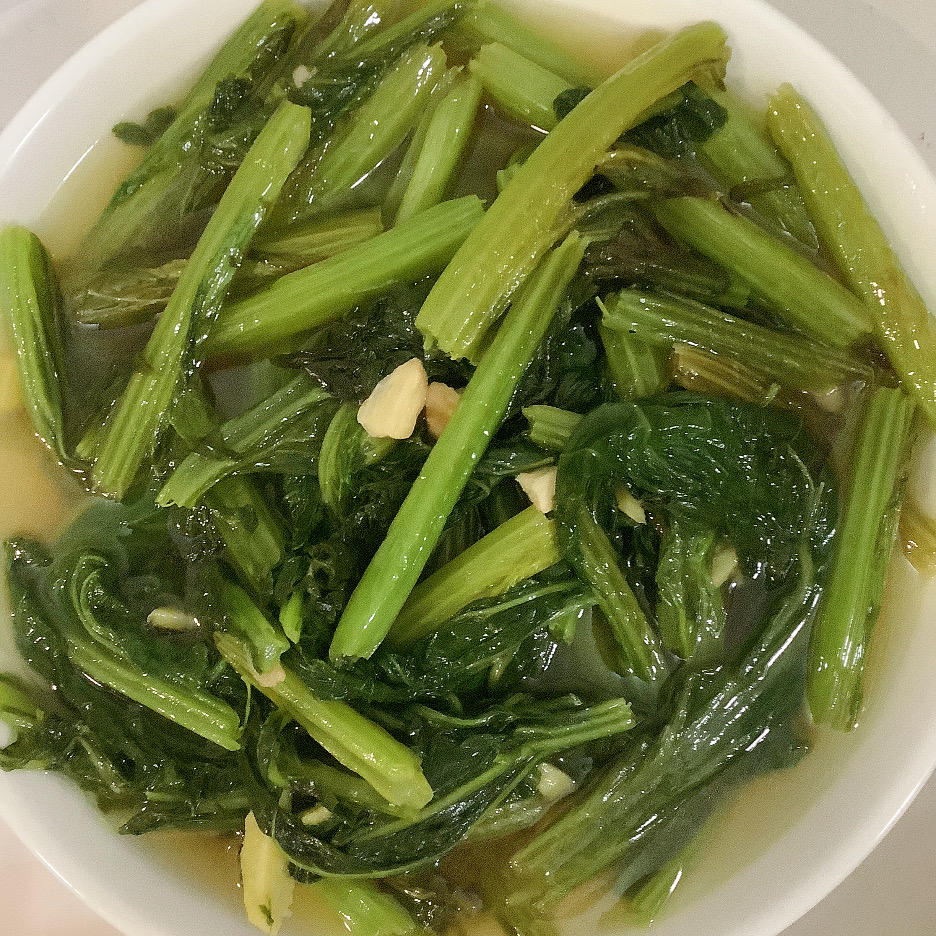 姜丝炒春菜